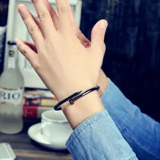 Nail Bracelet (BLACK)